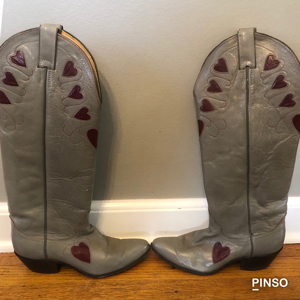 COPY - Vintage Justin Heart Inlay Cowboy Boot